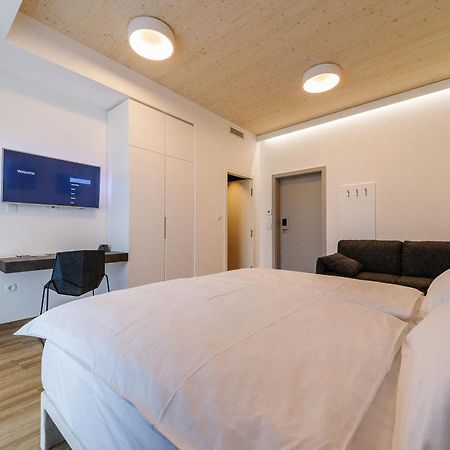 Wud Hotel リュブリャナ エクステリア 写真