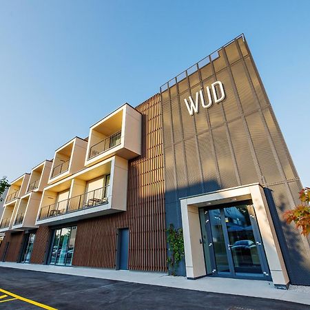 Wud Hotel リュブリャナ エクステリア 写真