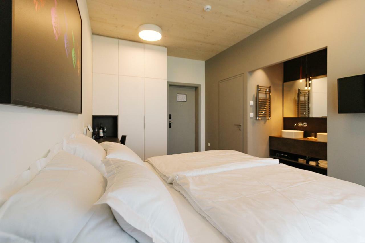 Wud Hotel リュブリャナ エクステリア 写真